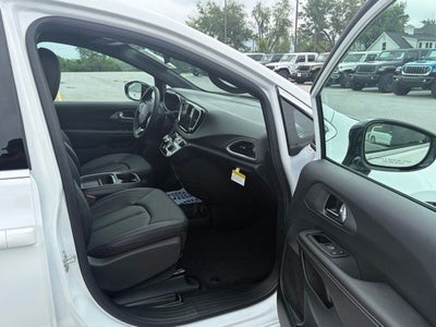 2027 Chrysler Pacifica PACIFICA LX