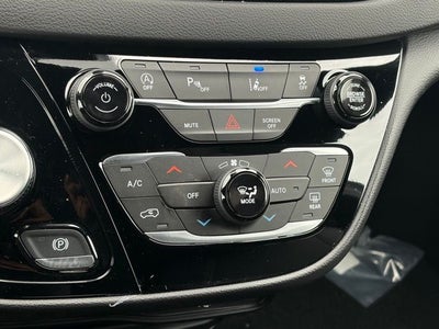 2026 Chrysler Voyager VOYAGER LX