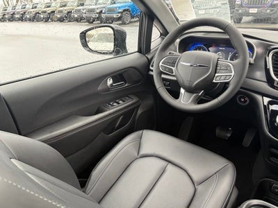 2026 Chrysler Voyager VOYAGER LX