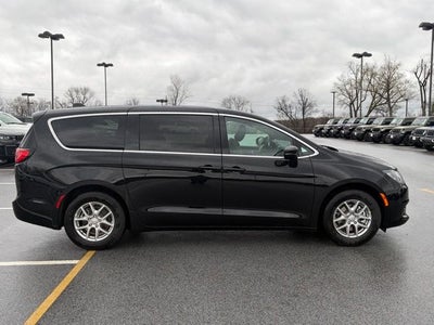 2026 Chrysler Voyager VOYAGER LX