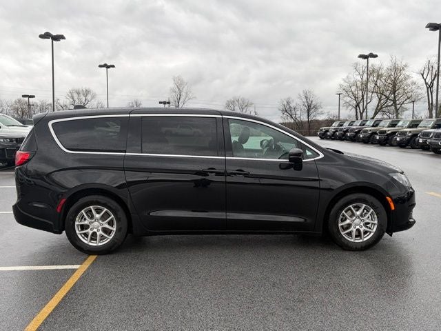 2026 Chrysler Voyager VOYAGER LX