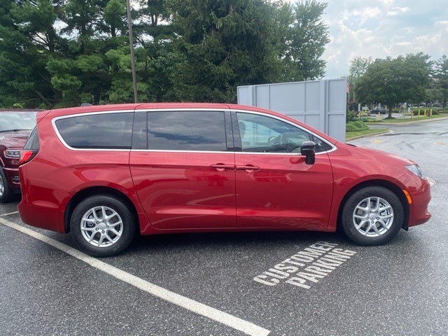 2026 Chrysler Voyager VOYAGER LX