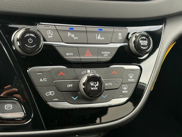 2026 Chrysler Voyager VOYAGER LX