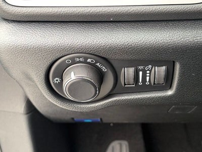 2026 Chrysler Voyager VOYAGER LX