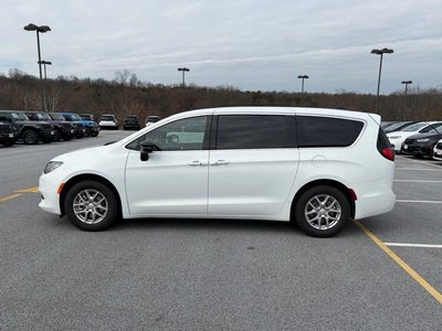 2026 Chrysler Voyager VOYAGER LX