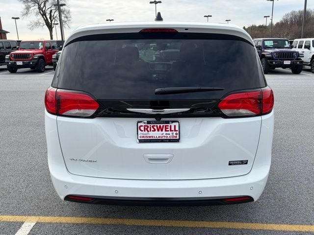 2026 Chrysler Voyager VOYAGER LX