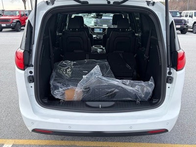 2026 Chrysler Voyager VOYAGER LX