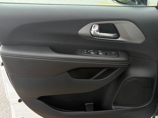 2027 Chrysler Pacifica PACIFICA LX