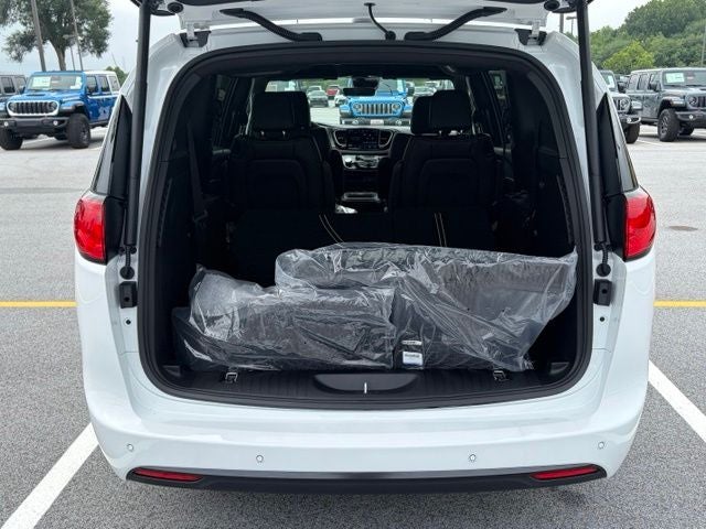 2027 Chrysler Pacifica PACIFICA LX