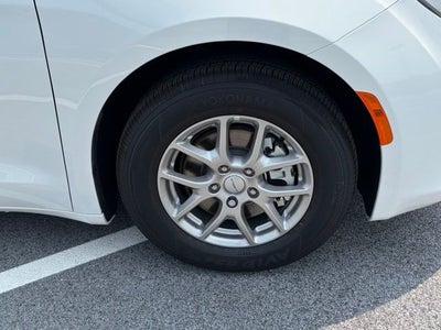 2027 Chrysler Pacifica PACIFICA LX