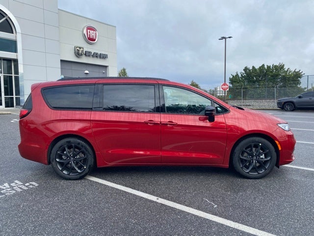 2026 Chrysler Pacifica PACIFICA LIMITED