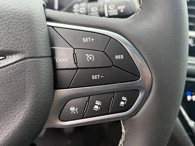 2027 Chrysler Pacifica PACIFICA LIMITED