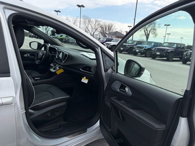 2026 Chrysler Pacifica PACIFICA LIMITED