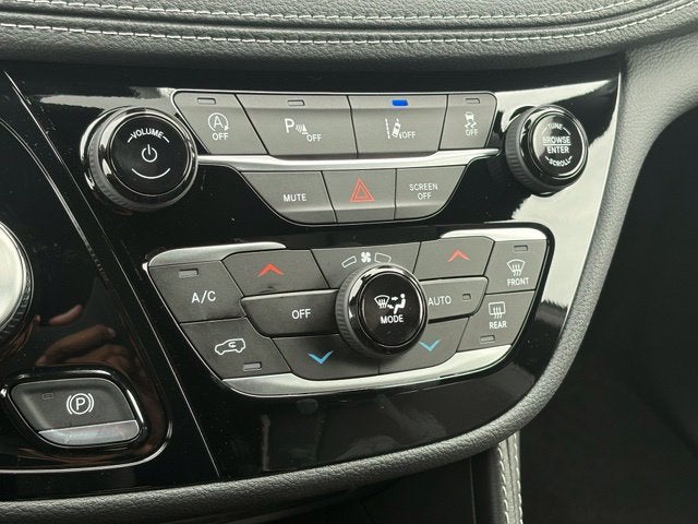 2027 Chrysler Pacifica PACIFICA LIMITED