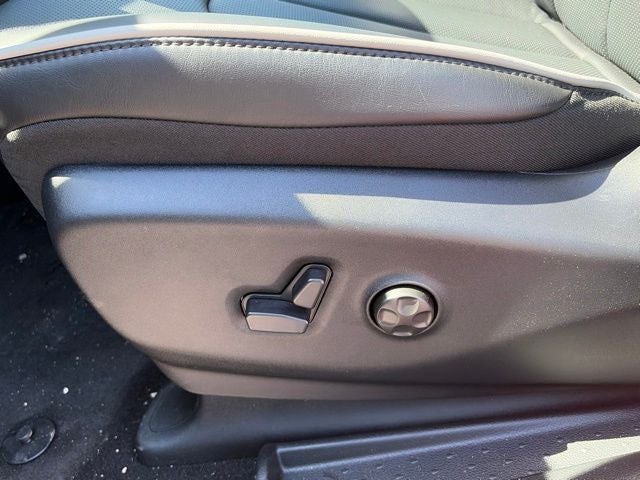 2027 Chrysler Pacifica PACIFICA LIMITED