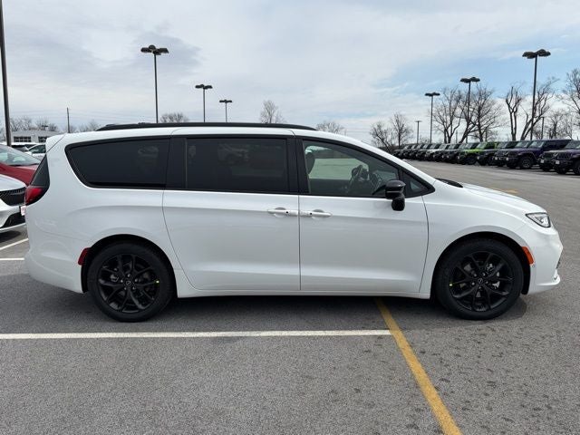 2026 Chrysler Pacifica PACIFICA LIMITED