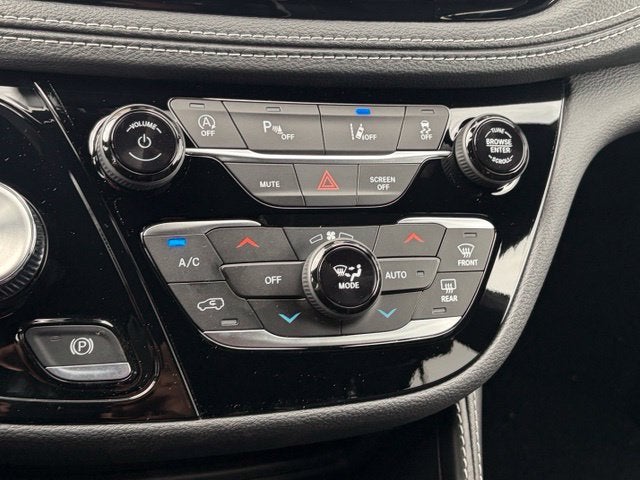 2027 Chrysler Pacifica PACIFICA LIMITED