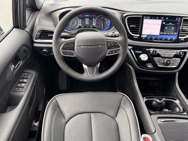 2027 Chrysler Pacifica PACIFICA LIMITED