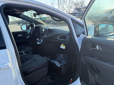 2026 Chrysler Pacifica PACIFICA SELECT AWD