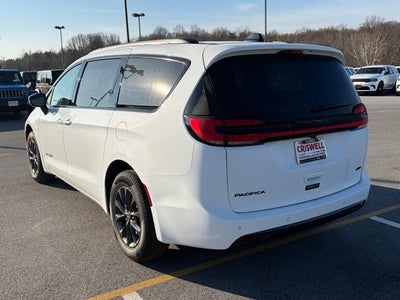 2026 Chrysler Pacifica PACIFICA SELECT AWD