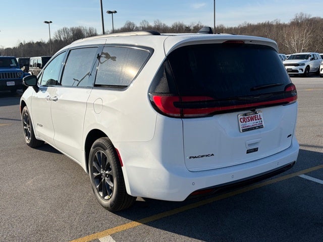 2026 Chrysler Pacifica PACIFICA SELECT AWD