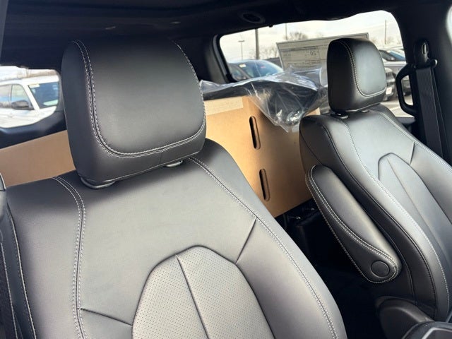 2026 Chrysler Pacifica PACIFICA SELECT AWD