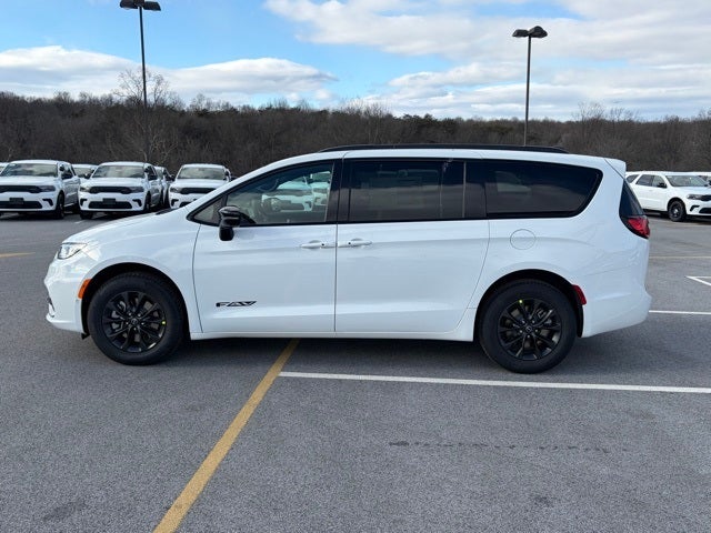 2026 Chrysler Pacifica PACIFICA SELECT AWD