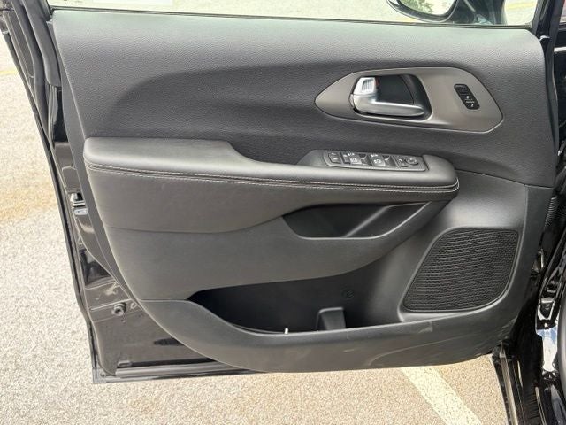 2027 Chrysler Pacifica PACIFICA LIMITED AWD