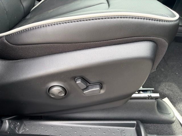 2027 Chrysler Pacifica PACIFICA LIMITED AWD