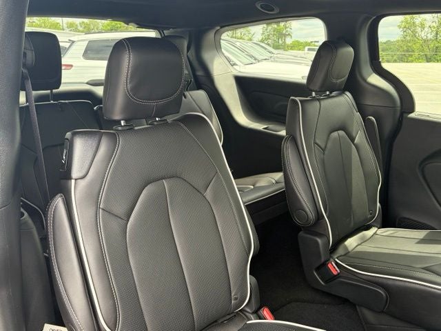2027 Chrysler Pacifica PACIFICA LIMITED AWD