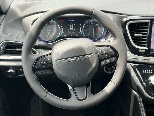 2027 Chrysler Pacifica PACIFICA LIMITED AWD