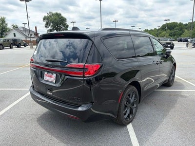 2027 Chrysler Pacifica PACIFICA LIMITED AWD
