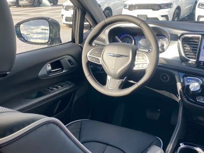 2026 Chrysler Pacifica PACIFICA LIMITED AWD