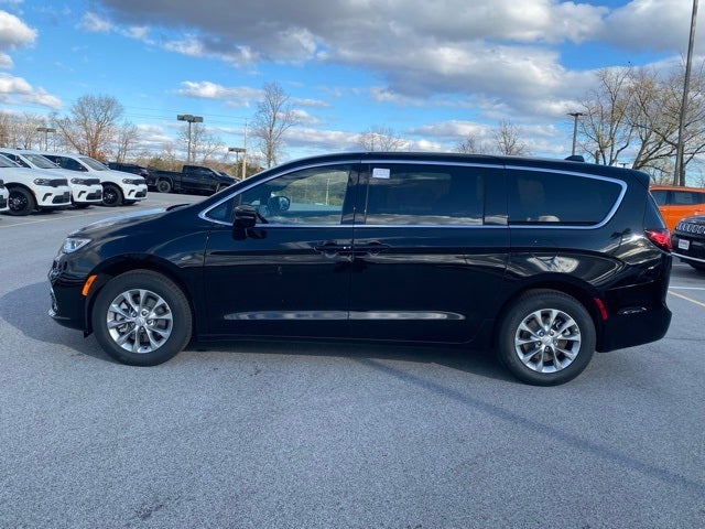 2026 Chrysler Pacifica PACIFICA LIMITED AWD