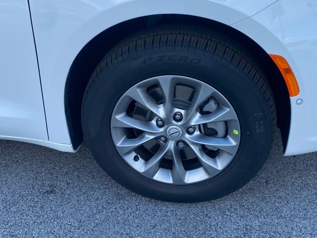 2026 Chrysler Pacifica PACIFICA LIMITED AWD