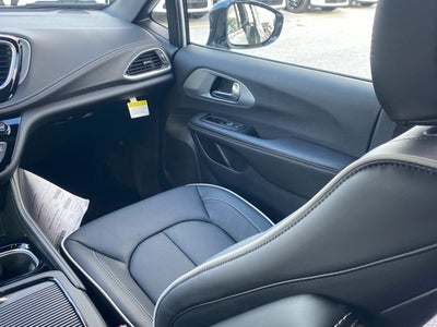 2026 Chrysler Pacifica PACIFICA LIMITED AWD