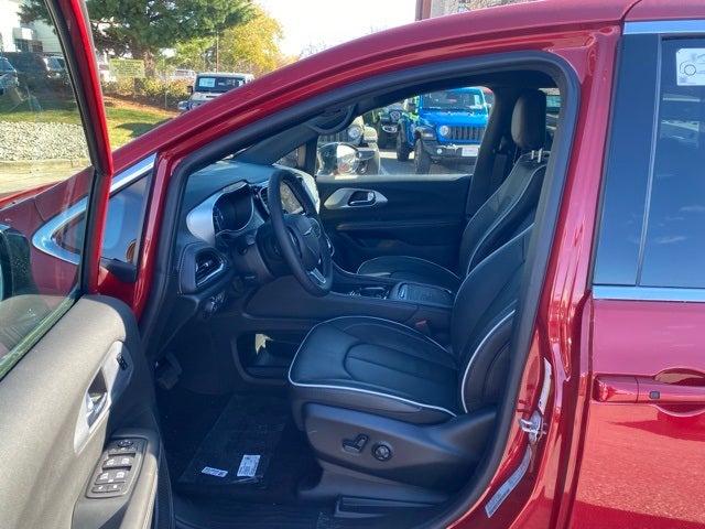 2026 Chrysler Pacifica PACIFICA LIMITED AWD