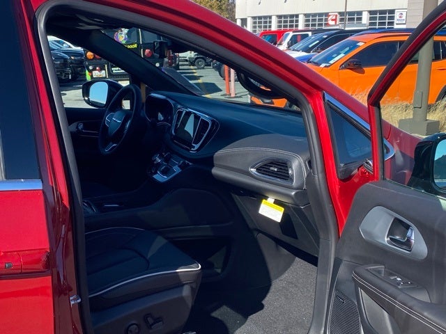 2026 Chrysler Pacifica PACIFICA LIMITED AWD