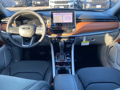 2024 Jeep Compass COMPASS LIMITED 4X4