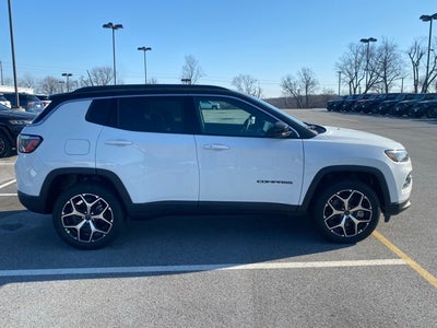2026 Jeep Compass COMPASS LIMITED 4X4