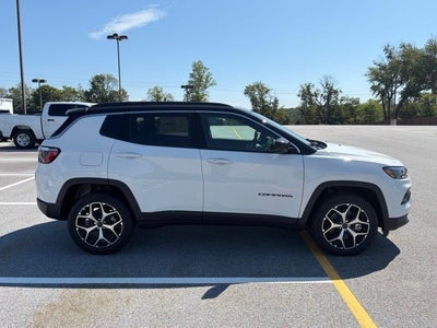 2026 Jeep Compass COMPASS LIMITED 4X4