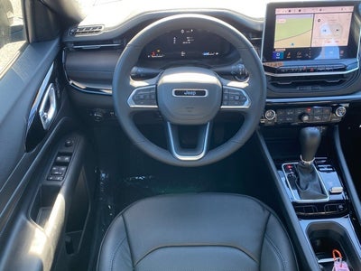 2025 Jeep Compass COMPASS LIMITED 4X4