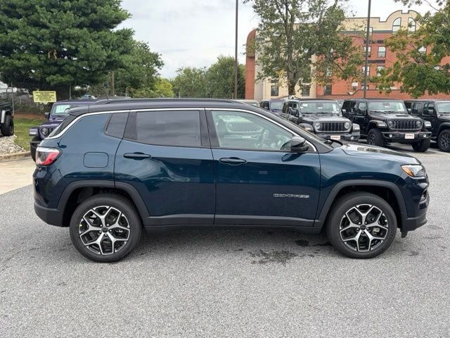2026 Jeep Compass COMPASS LIMITED 4X4