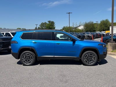 2026 Jeep Cherokee CHEROKEE LAREDO 4X4