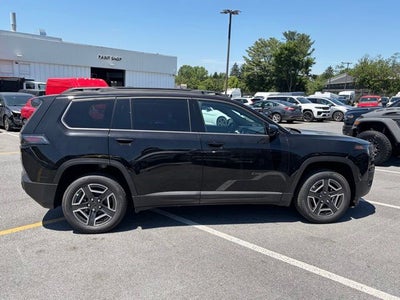2026 Jeep Cherokee CHEROKEE LAREDO 4X4
