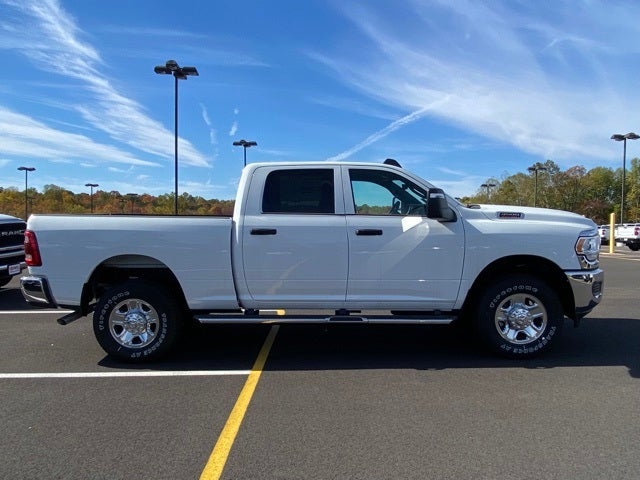 2023 RAM Ram 3500 RAM 3500 TRADESMAN CREW CAB 4X4 6'4' BOX