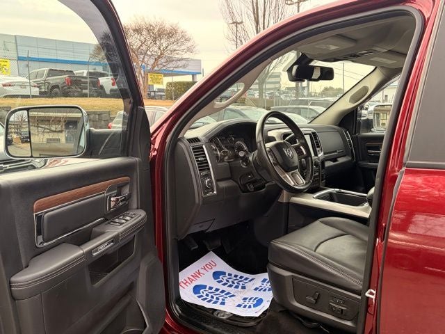 2017 RAM 3500 Laramie Crew Cab 4x4 6'4' Box