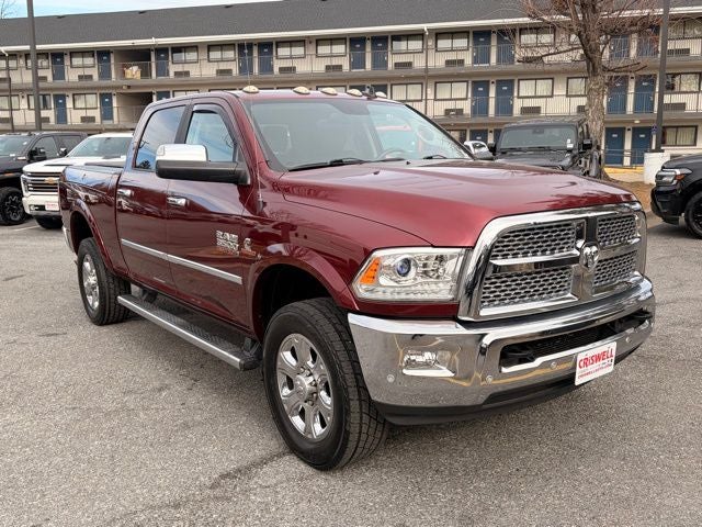 2017 RAM 3500 Laramie Crew Cab 4x4 6'4' Box