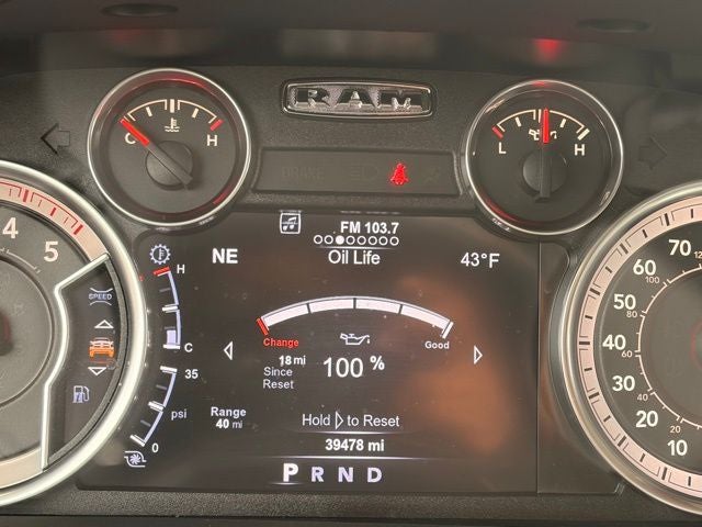 2017 RAM 3500 Laramie Crew Cab 4x4 6'4' Box