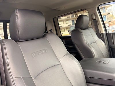 2017 RAM 3500 Laramie Crew Cab 4x4 6'4' Box